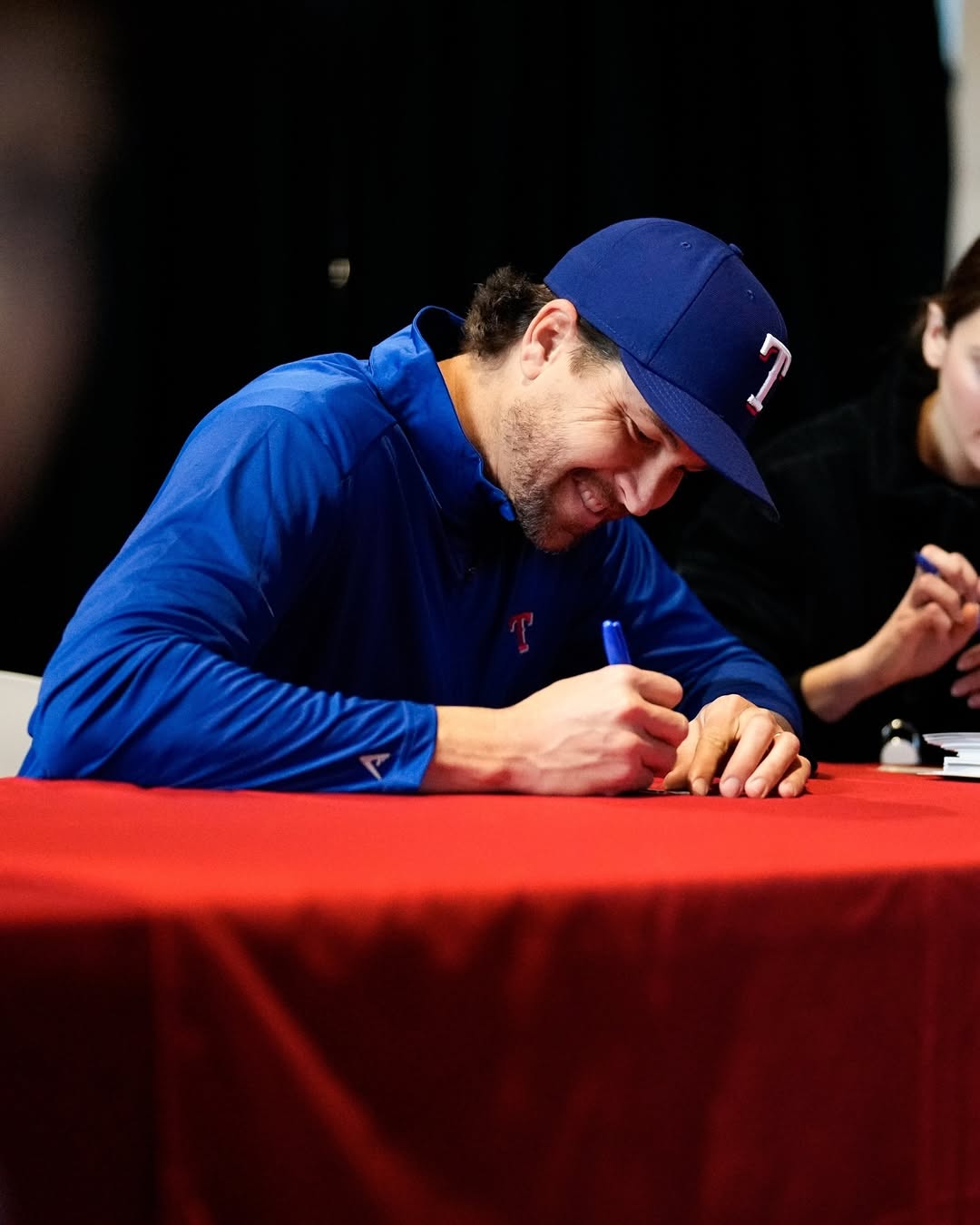 Texas Rangers superstars interact with young fans before the new baseball season begins